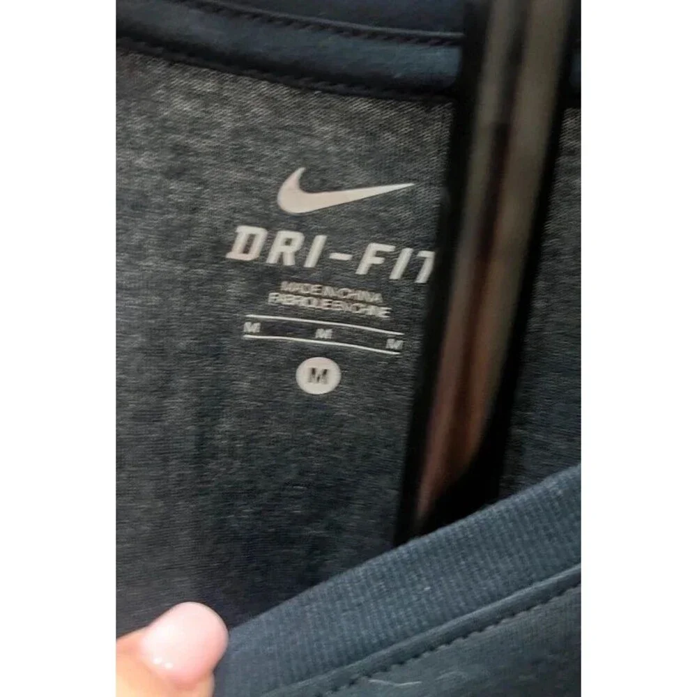 Nike Dri-FIT Women’s Black Tennis Graphic T-Shirt Size M